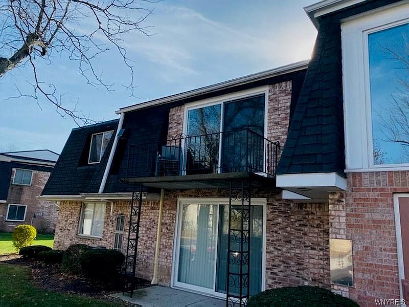 1st image of 114 Foxberry Dr #B