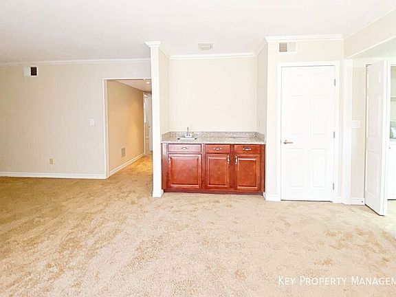 5th image of 4431 Alexis Dr Unit 423