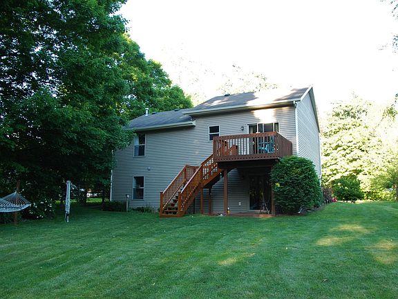 3rd image of 14905 16th Ave