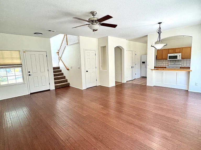 2520 Napoli Dr — Photo 12