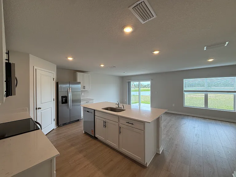12431 Hopscotch Ave — Photo 7