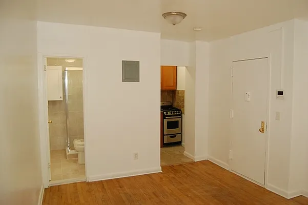 Rented by Best Apartments North Inc | media 16