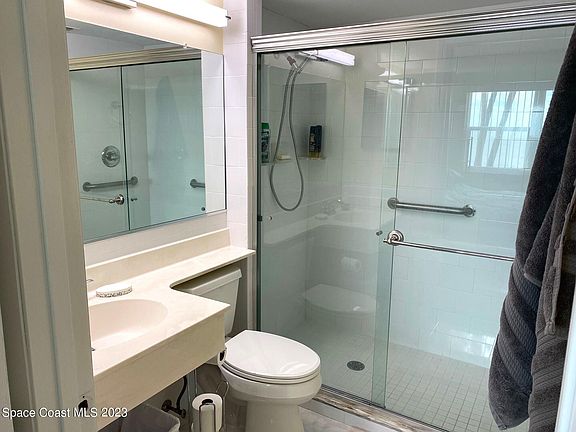 4th image of 220 Cape Shores Cir #12-B
