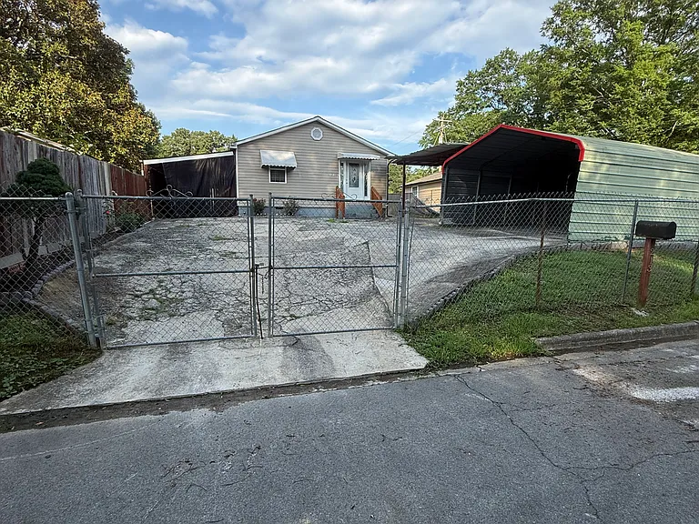 High Mountain Dr — Photo 5