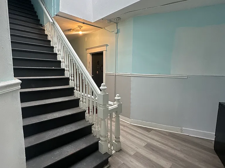 240 Paterson Ave #5 — Photo 16