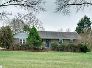 3 Riddle Rd, Greenville, SC 29607