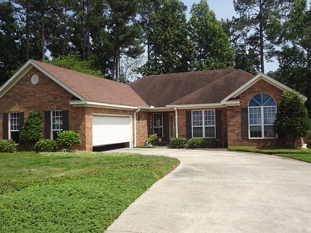 1st image of 3899 Beaver Brook Dr