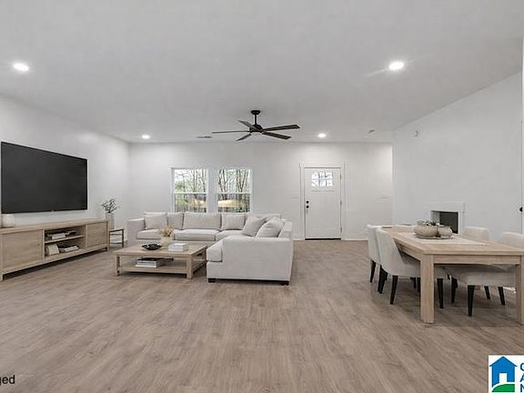 3rd image of 11624 Brown Cir