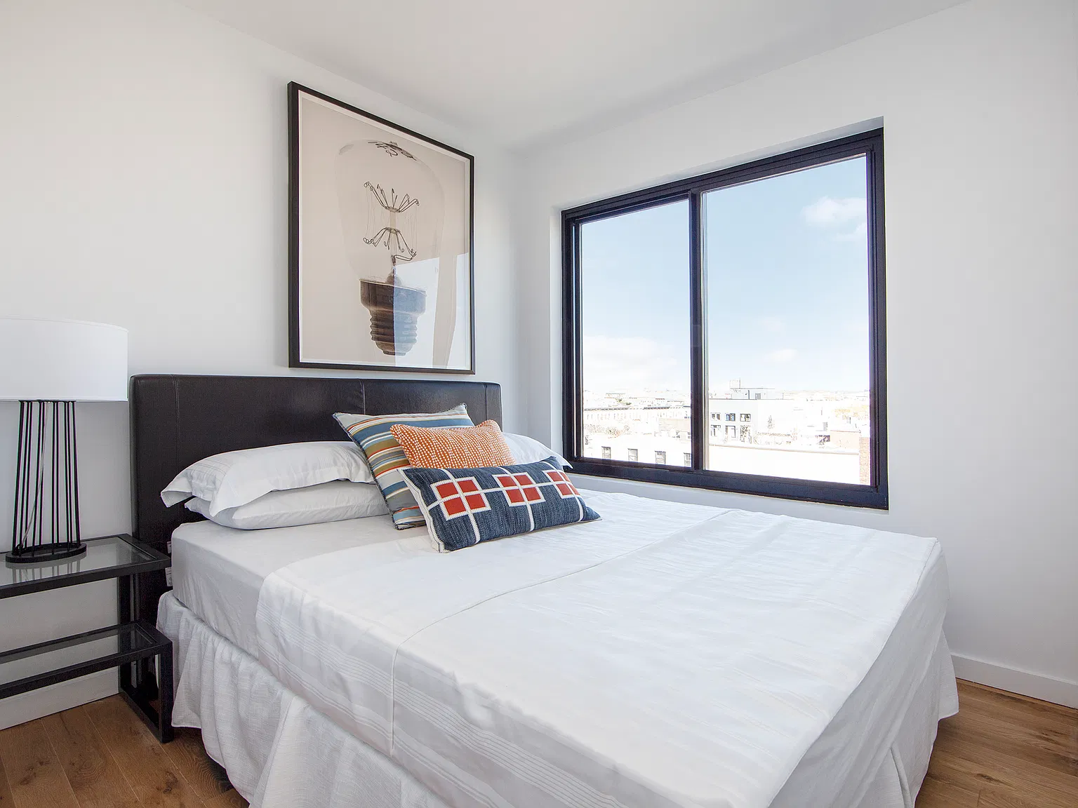 1127 Willoughby Avenue — Photo 4