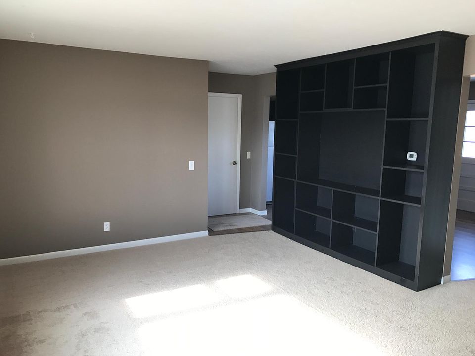2nd image of 13502 Bluebird Ln APT 1