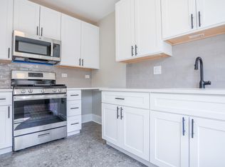 6414 N Richmond St #1E, Chicago, IL 60645