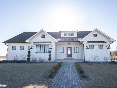 325 W Fuller Dr, Garner, IA, 50438