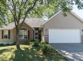 2105 Dows St, Ely, IA 52227