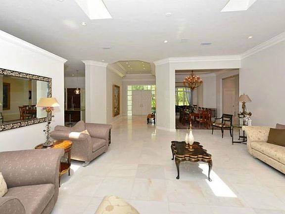 3rd image of 222 Sugar Mill Dr