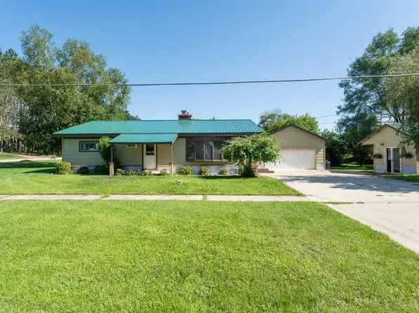412 Coker Dr, Farwell, MI 48622