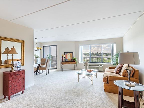 4th image of 300 High Point Dr APT 507