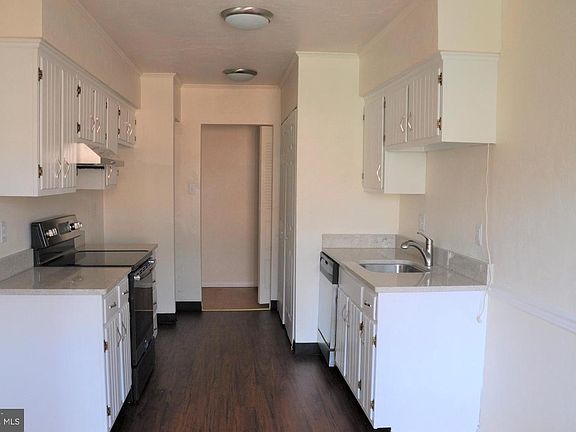 5th image of 500 Campbell Cir #H-30