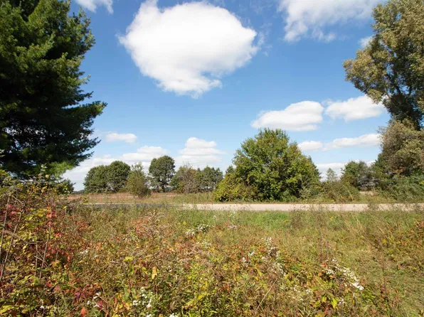 1 White Pine Way, Spring Green, WI 53588