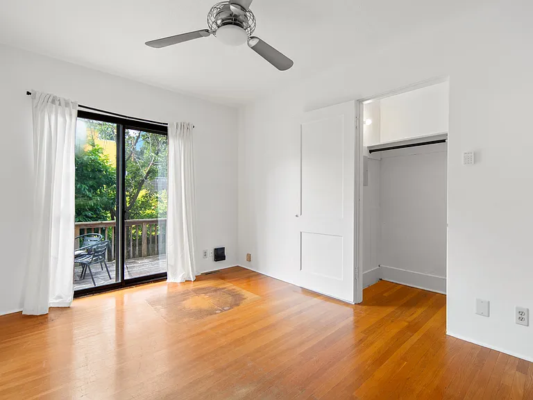 209 W Blaine St — Photo 8