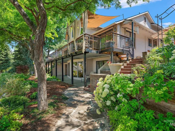 2603 N Peregrine Pl, Boise, ID 83702