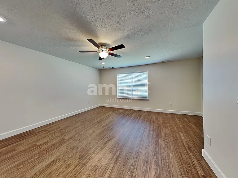 2401 E Wild Horse Way — Photo 9
