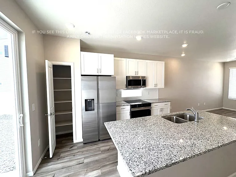 3369 Streamwood Dr — Photo 3