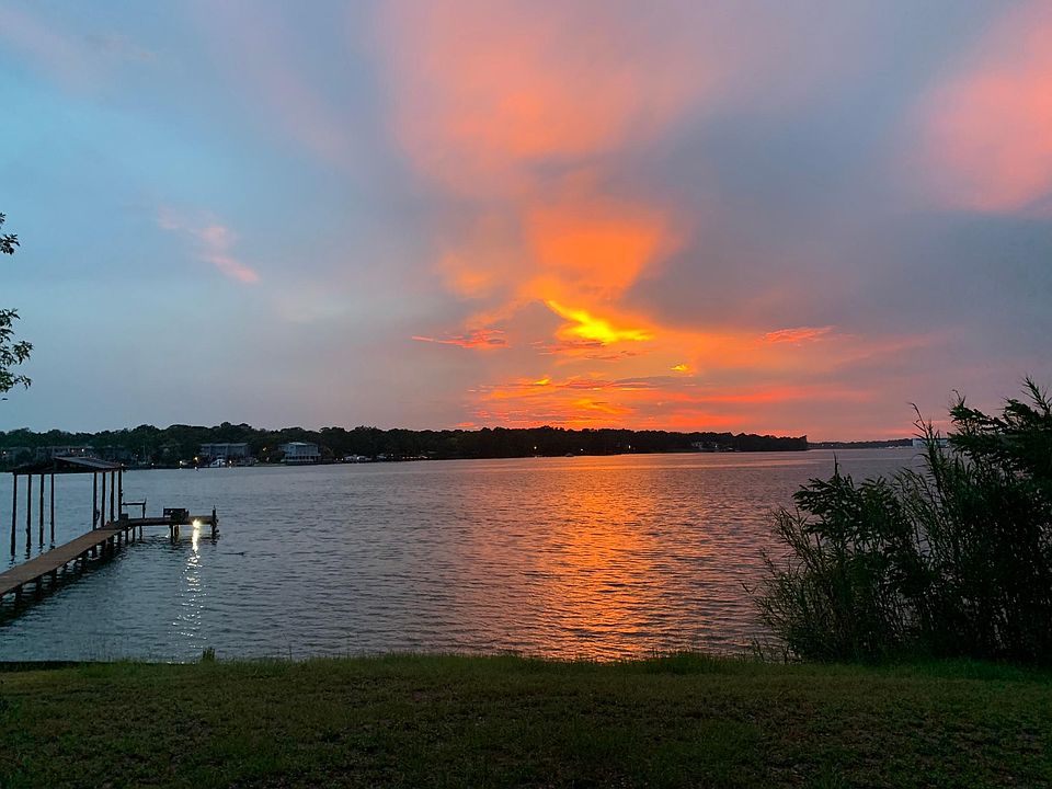 1st image of 1205 Bayshore Dr