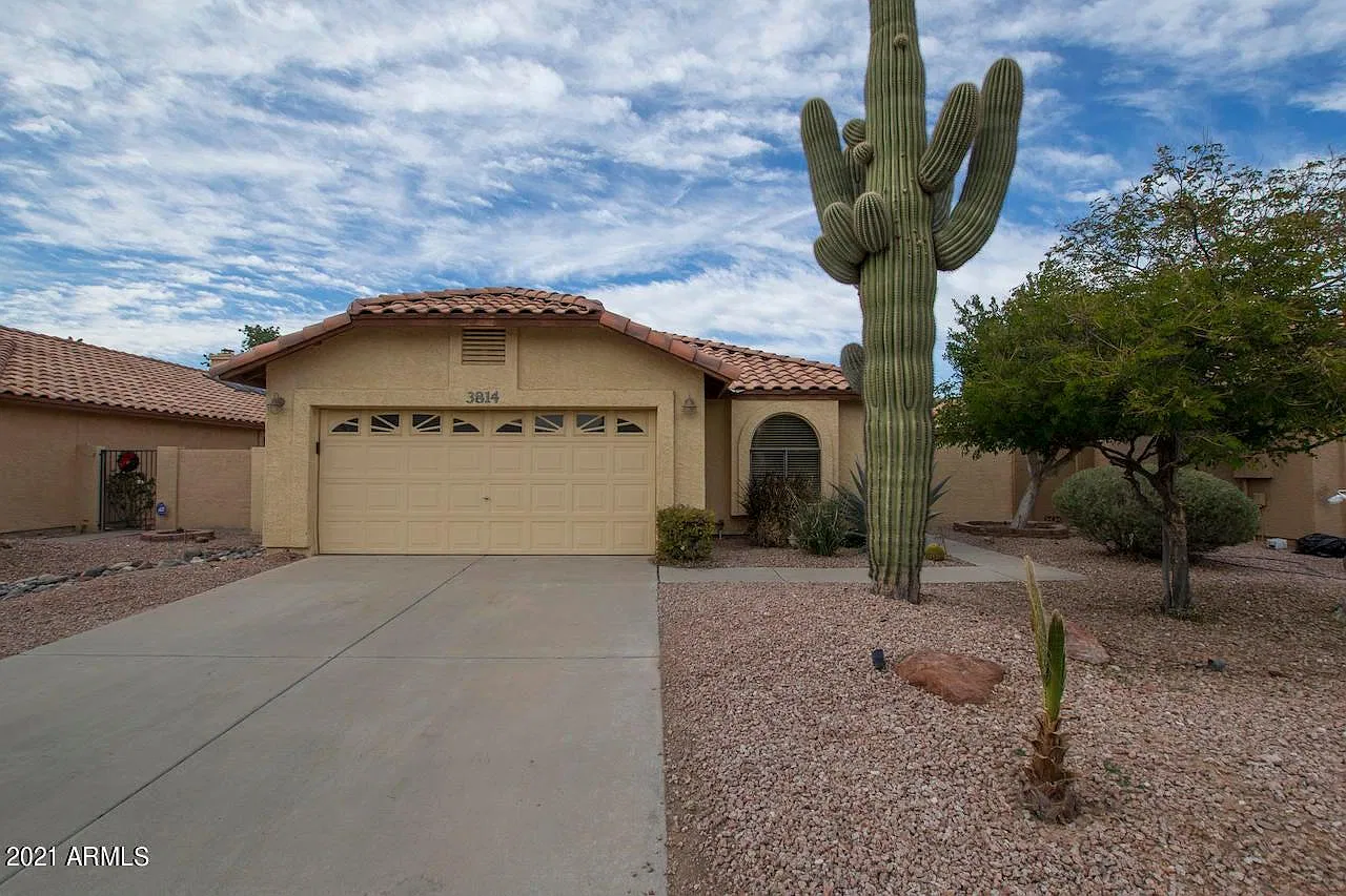 3 bed, 1250 sqft, $2,275 — Photo 1