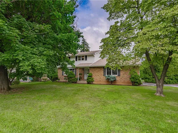 936 Flexer Ave, Allentown, PA 18103