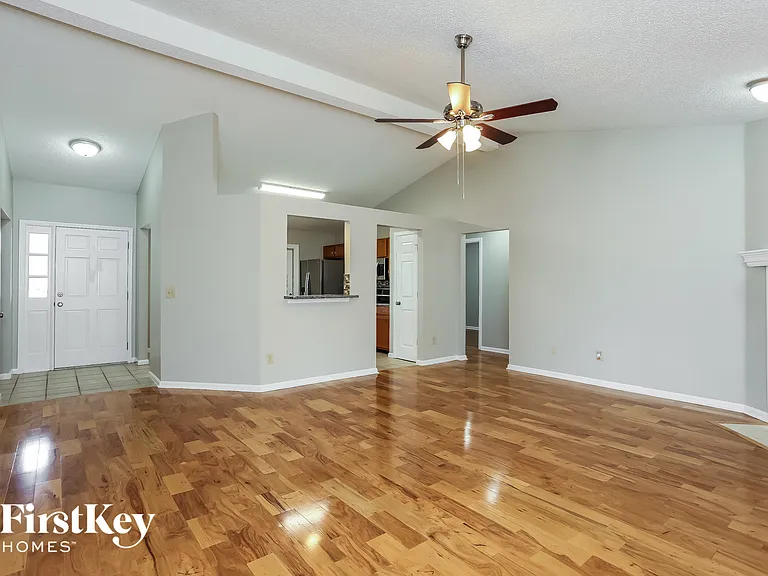 8047 Queensferry Ln — Photo 3