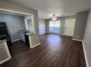 4500 Sherwood Ln APT 10, Houston, TX 77092