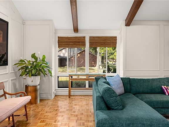3rd image of 630 Wycliffe Way