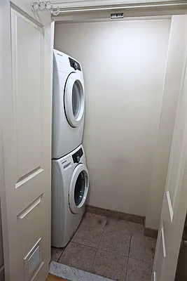 Rented by Bizzarro Agency | media 29