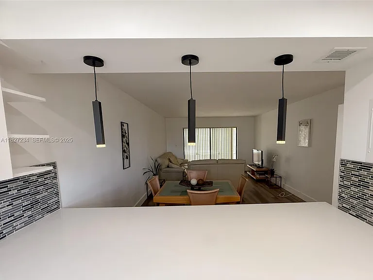 9355 SW 8th St #402 — Photo 22