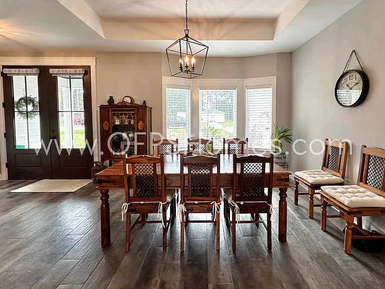 8738 El Paseo St — Photo 2