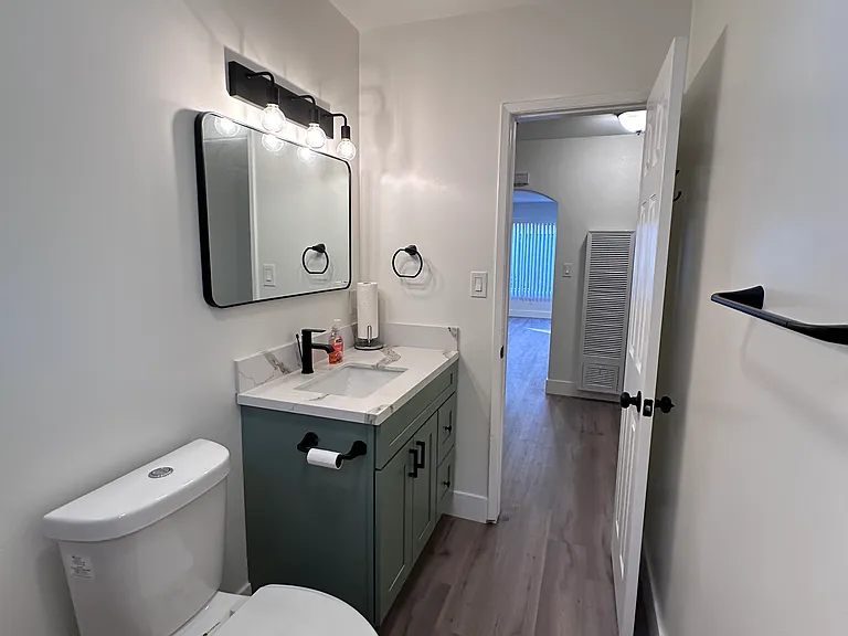 617 N Garfield Ave #2 — Photo 16