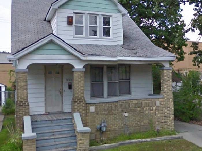2nd image of 18869 Dean St