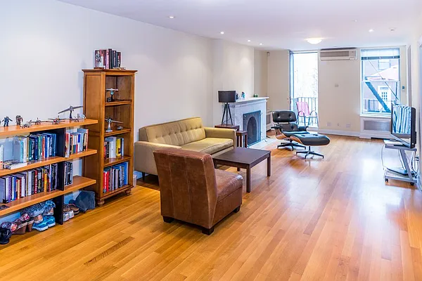 Rented by Compass | media 19