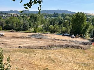 2078 Westview Dr, Moscow, ID 83843