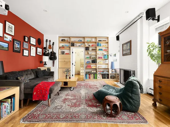 307 72nd St APT 3C, Brooklyn, NY 11209