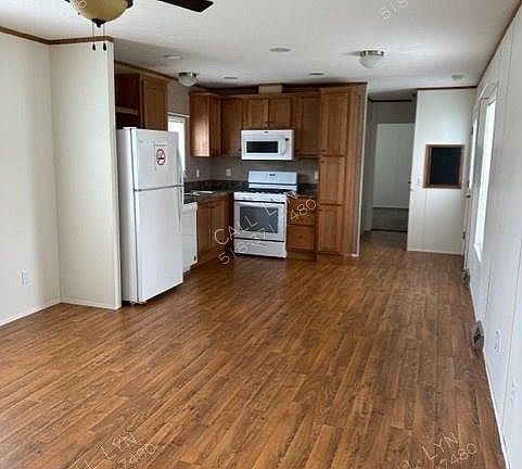 2nd image of 246 Halfmoon Cir