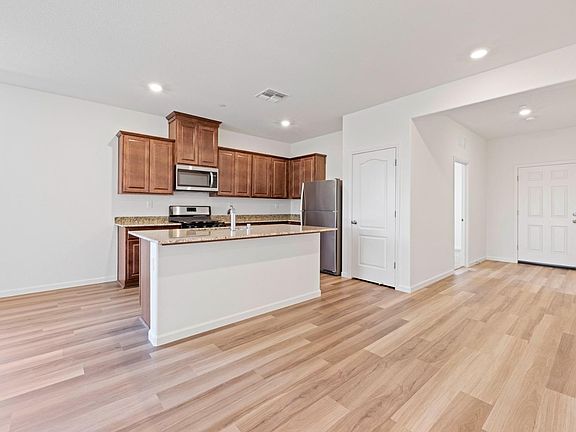 5th image of 10471 Robinson Lane