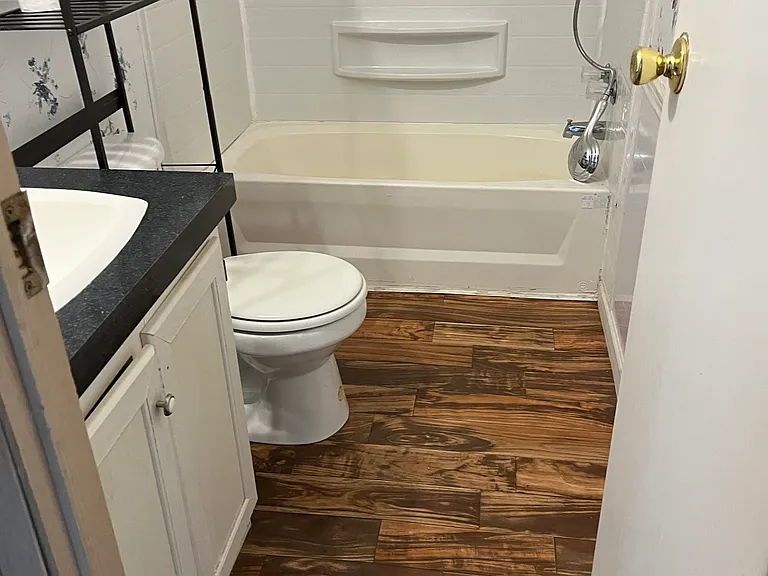 732 Hidden Oaks Dr — Photo 4