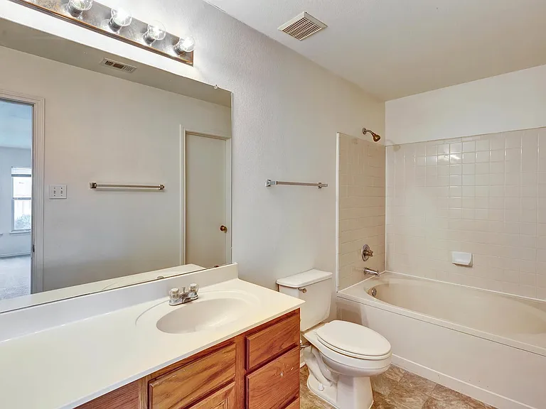 5204 Bahan Dr — Photo 62