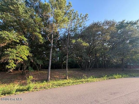 5th image of 301 Lehigh Road