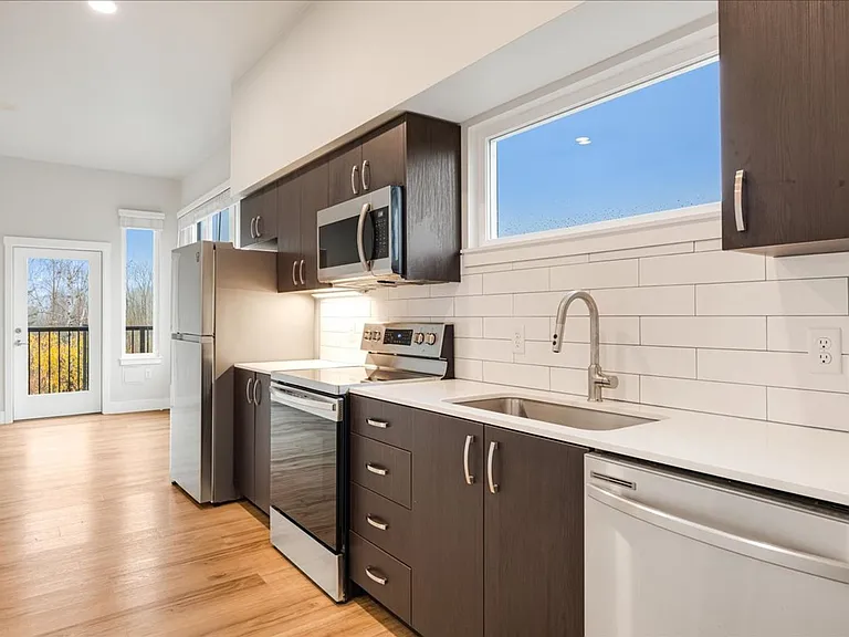Brookside Apartments — Photo 62