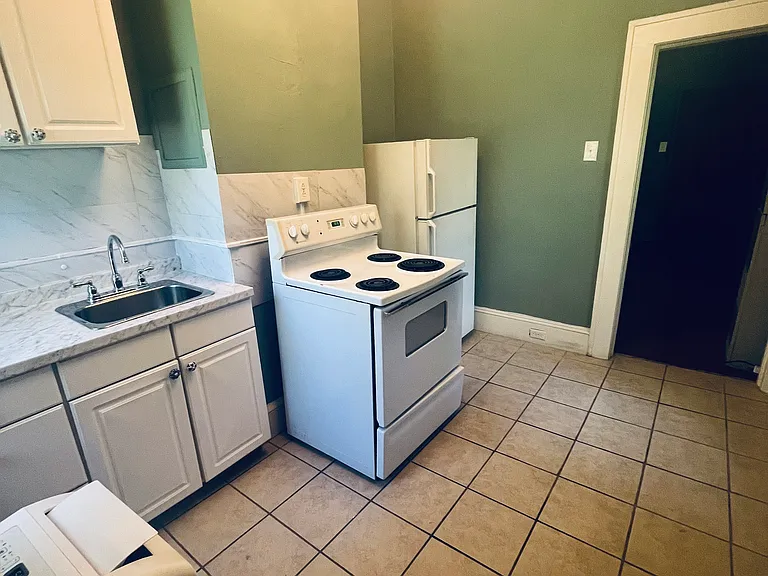 121 Flint St #3 — Photo 19