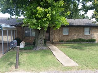 135 Bluestem St, Weatherford, OK 73096