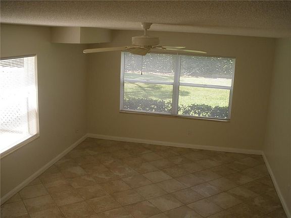 3rd image of 2905 SW Lakemont Pl