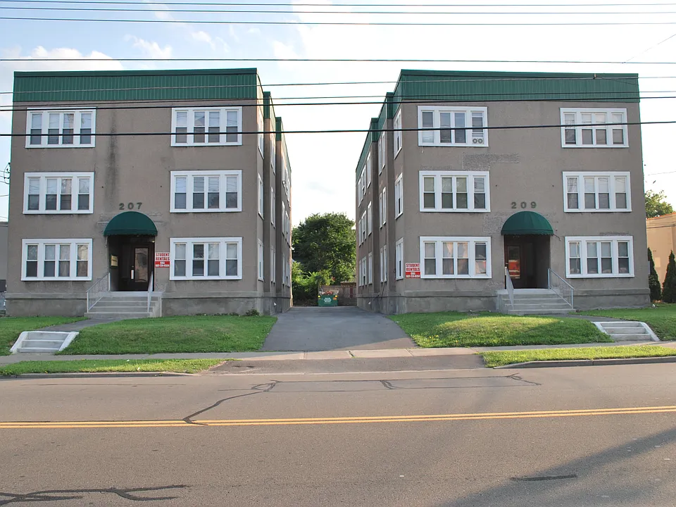 207 Main St #1
